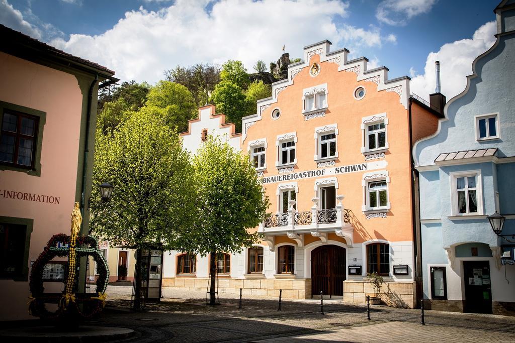 Gasthaus Schwan Riedenburg Eksteriør billede
