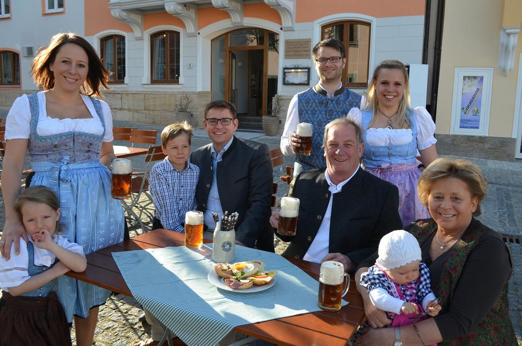 Gasthaus Schwan Riedenburg Eksteriør billede